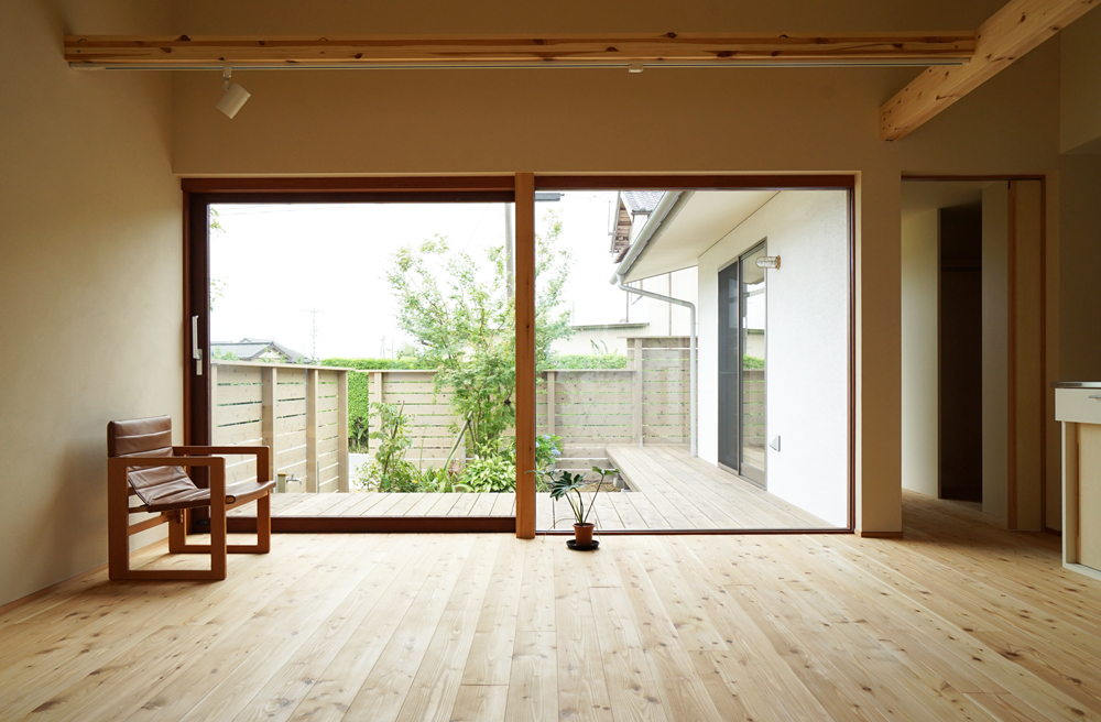 浜松市北区三ヶ日町『三角地で南北の庭を楽しむ暮らし』